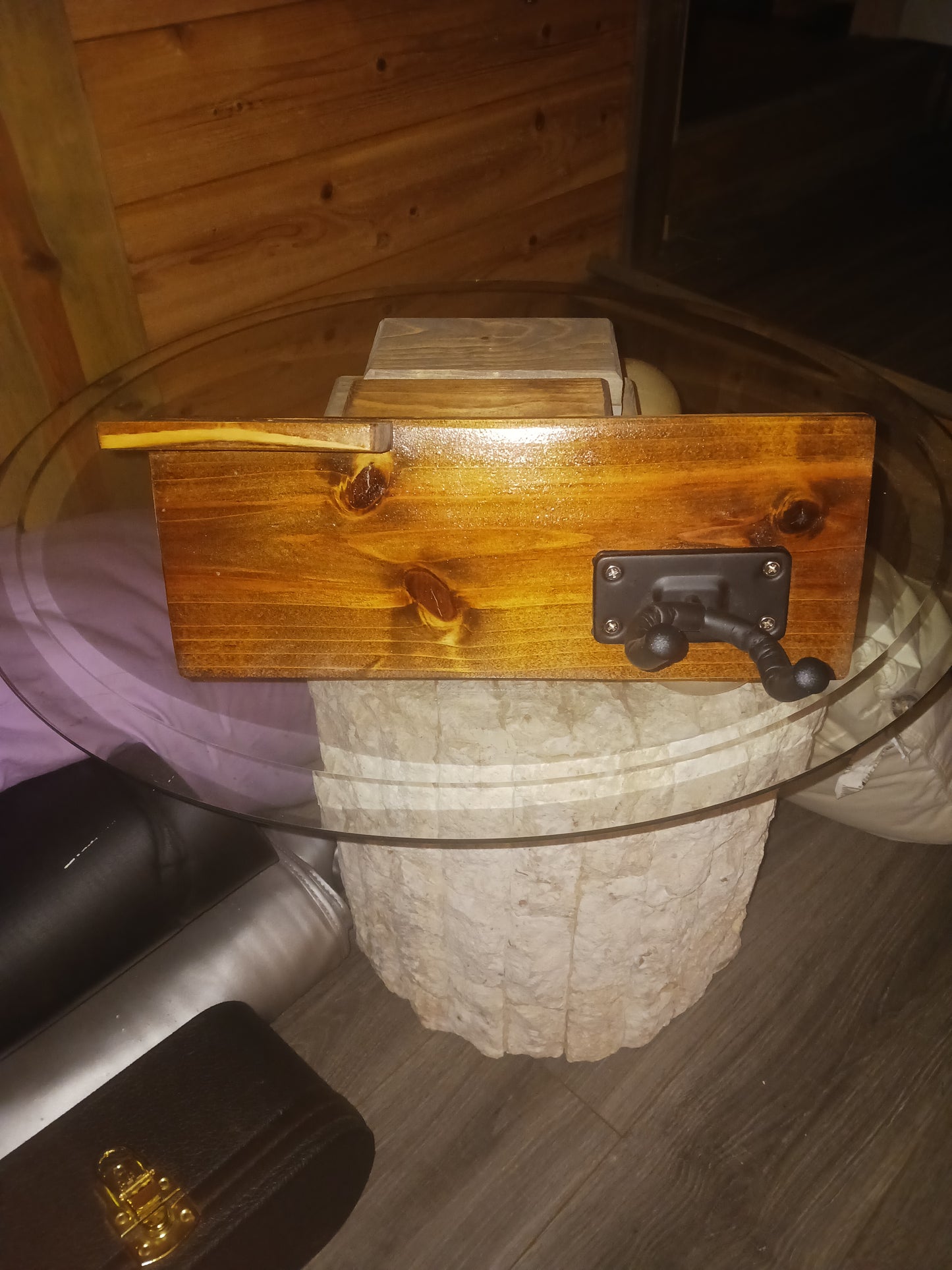 wall mount guitar holders